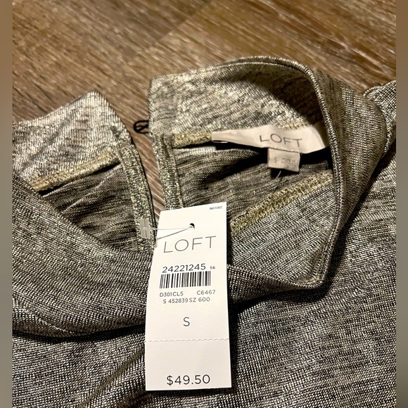 Ann Taylor Gold Tank Top Size Small - Picture 3 of 6